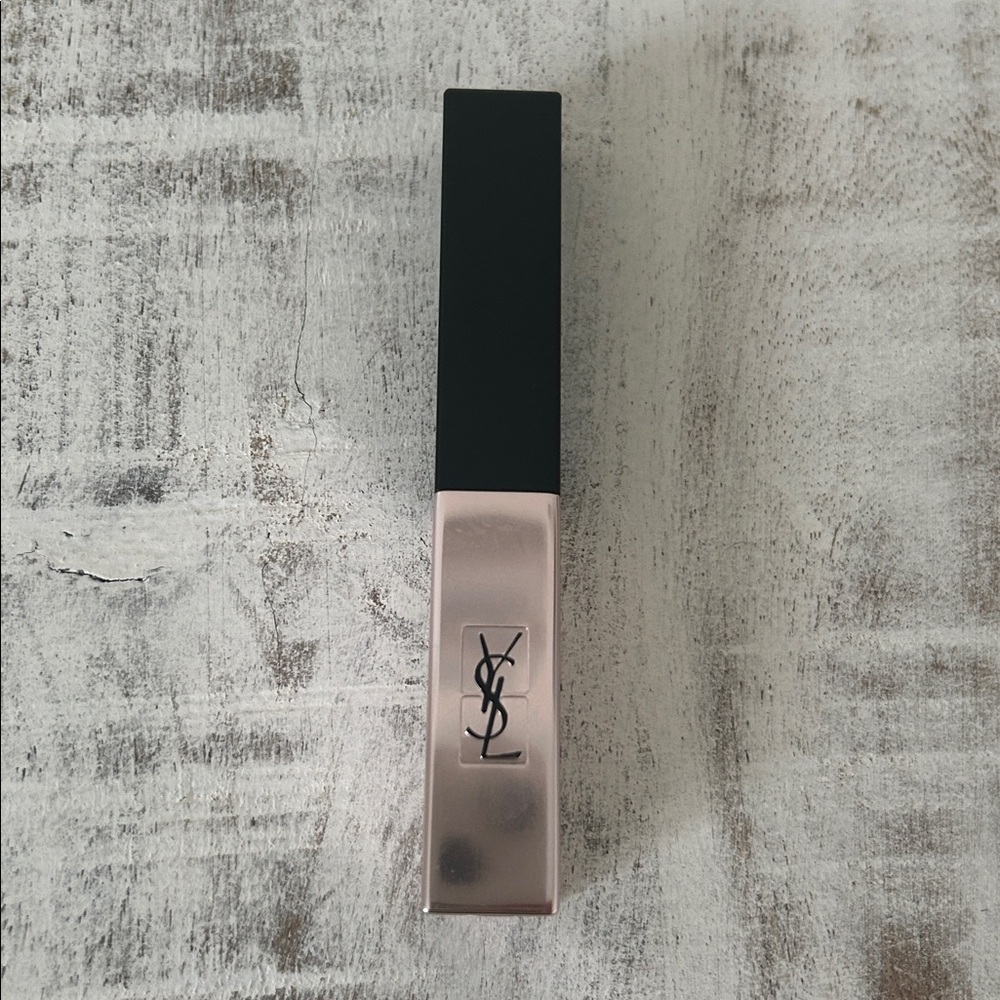 Yves Saint Laurent Slim Matte Lipstick # 212 New (No Box). - Picture 2 of 4